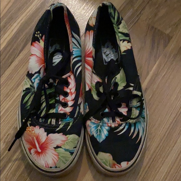 Vans - Picture 1 of 1